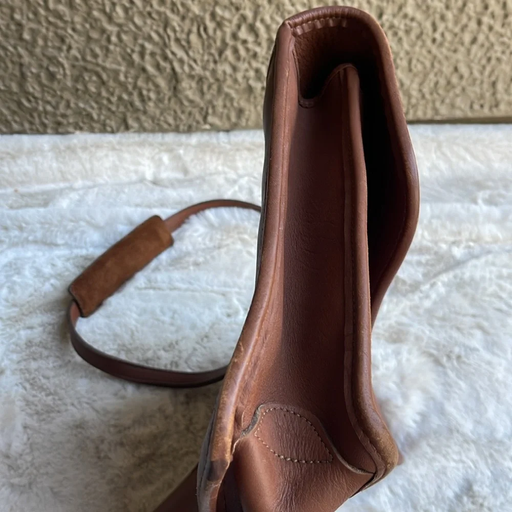 Jack George’s messenger leather bag